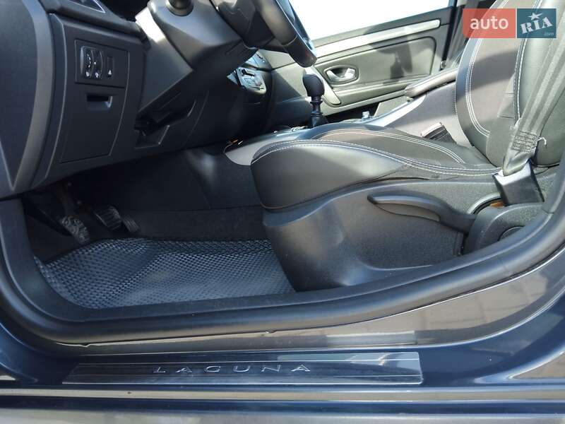 Универсал Renault Laguna 2012 в Ивано-Франковске