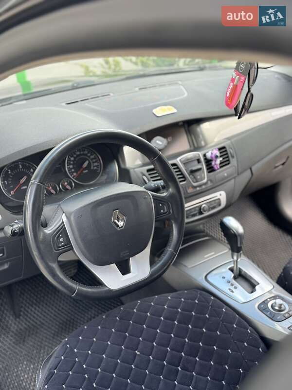 Лифтбек Renault Laguna 2015 в Виннице