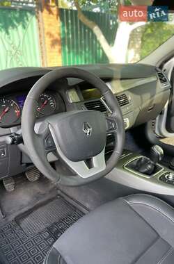 Универсал Renault Laguna 2011 в 