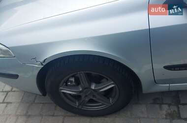 Лифтбек Renault Laguna 2003 в 