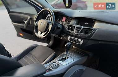 Лифтбек Renault Laguna 2015 в 