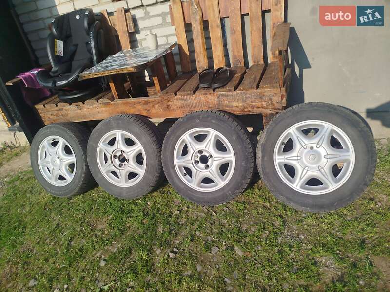 Универсал Renault Laguna 1999 в Иваничах