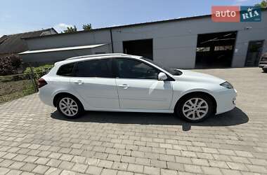 Универсал Renault Laguna 2010 в Новоселице