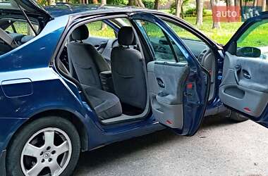 Лифтбек Renault Laguna 2001 в 