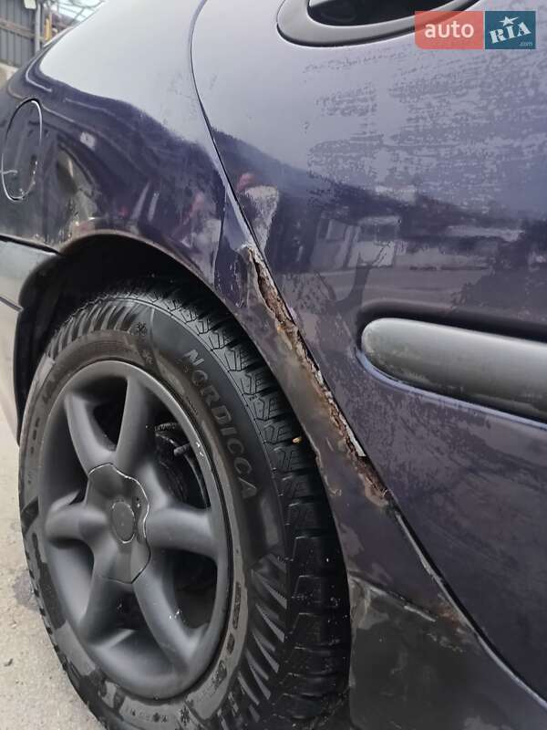 Лифтбек Renault Laguna 1996 в Виннице