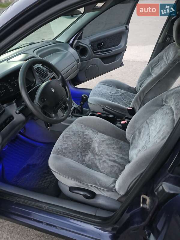 Лифтбек Renault Laguna 1996 в Виннице