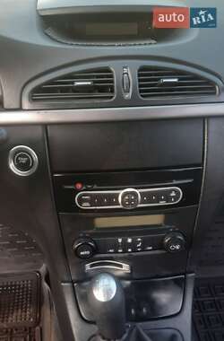 Лифтбек Renault Laguna 2005 в 