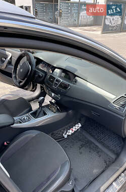 Універсал Renault Laguna 2012 в 
