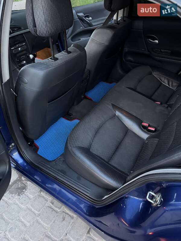 Лифтбек Renault Laguna 2006 в Львове