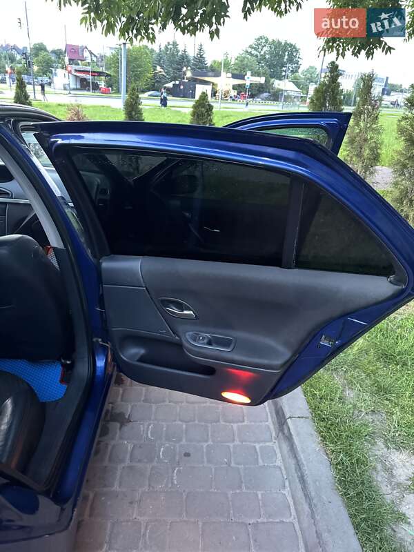 Лифтбек Renault Laguna 2006 в Львове