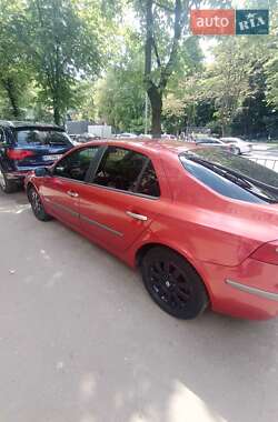 Лифтбек Renault Laguna 2001 в 