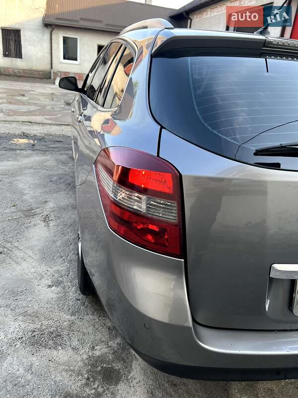 Универсал Renault Laguna 2012 в Рава-Русской