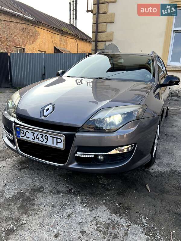 Универсал Renault Laguna 2012 в Рава-Русской