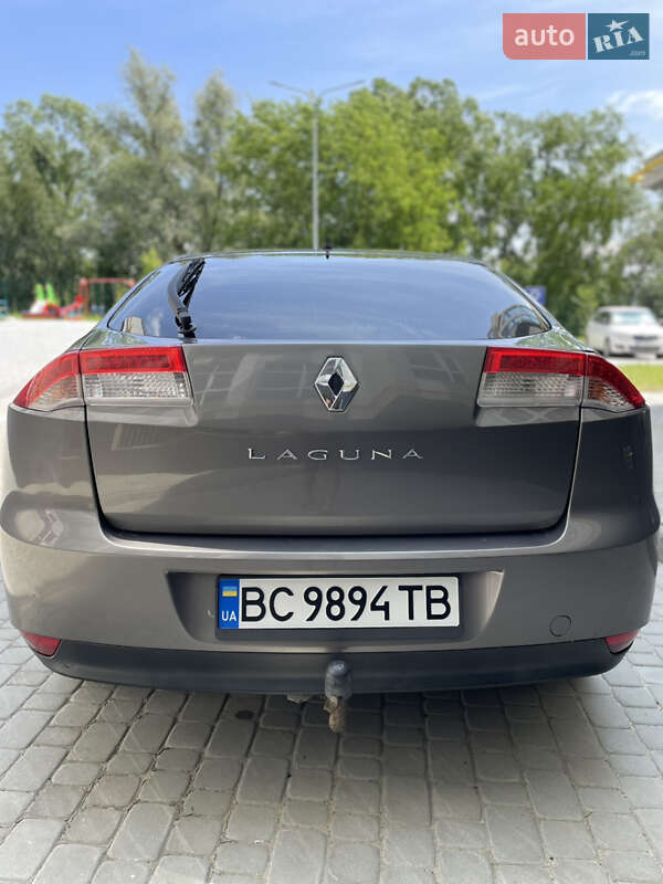 Ліфтбек Renault Laguna 2008 в Шептицькому