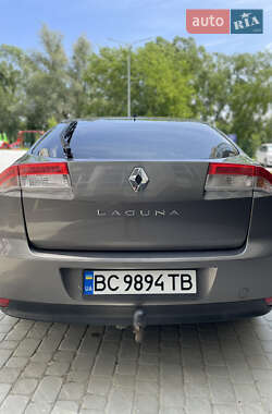 Лифтбек Renault Laguna 2008 в 