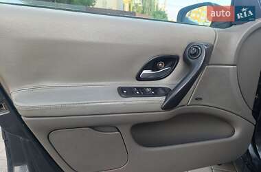 Лифтбек Renault Laguna 2002 в 