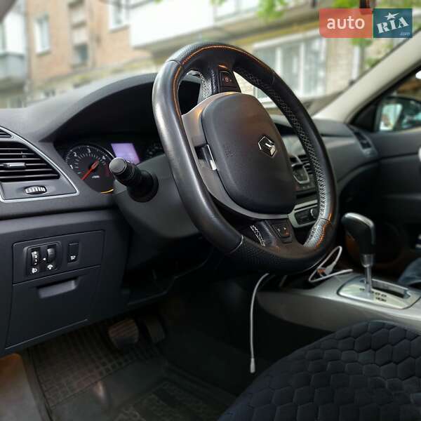 Універсал Renault Laguna 2014 в Чугуєві