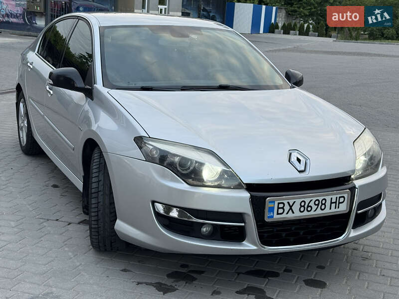 Лифтбек Renault Laguna 2011 в Чемеровцах