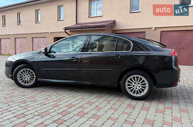 Лифтбек Renault Laguna 2011 в 