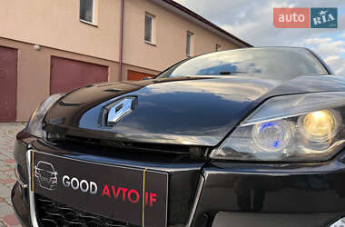 Лифтбек Renault Laguna 2011 в 