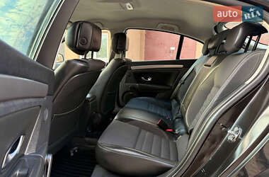 Лифтбек Renault Laguna 2011 в 