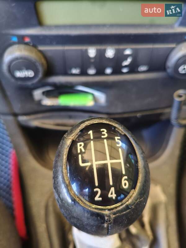 Лифтбек Renault Laguna 2006 в Гусятине