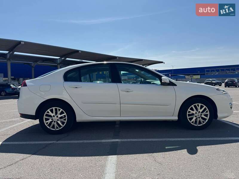 Ліфтбек Renault Laguna 2013 в Вінниці