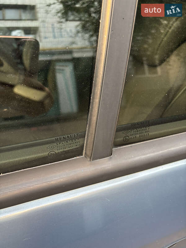 Универсал Renault Laguna 2003 в Сумах