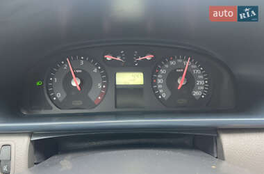 Лифтбек Renault Laguna 2002 в 