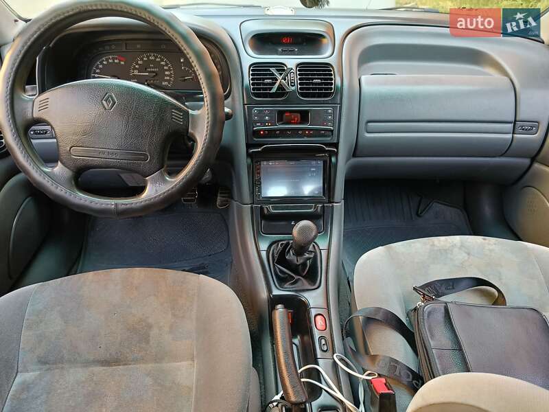 Лифтбек Renault Laguna 1994 в Виннице