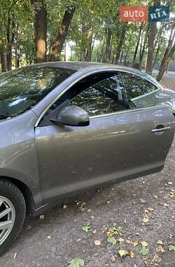 Купе Renault Laguna 2009 в 