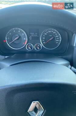 Купе Renault Laguna 2009 в 