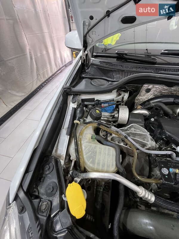 Ліфтбек Renault Laguna 2011 в Миколаєві