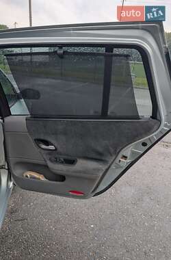 Универсал Renault Laguna 2001 в 