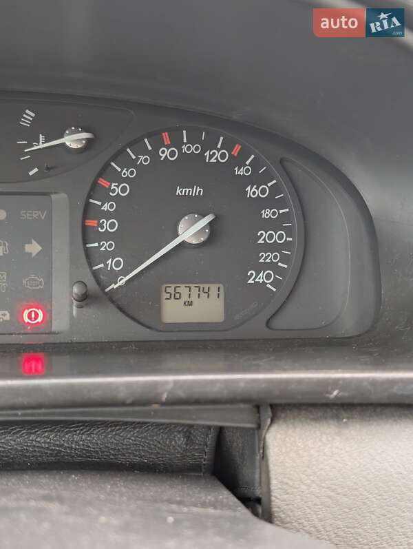 Универсал Renault Laguna 2001 в Ивано-Франковске