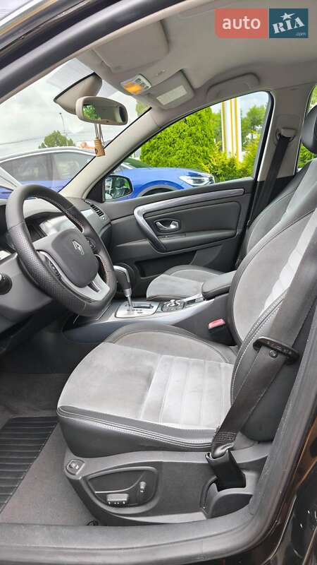 Лифтбек Renault Laguna 2010 в Киеве