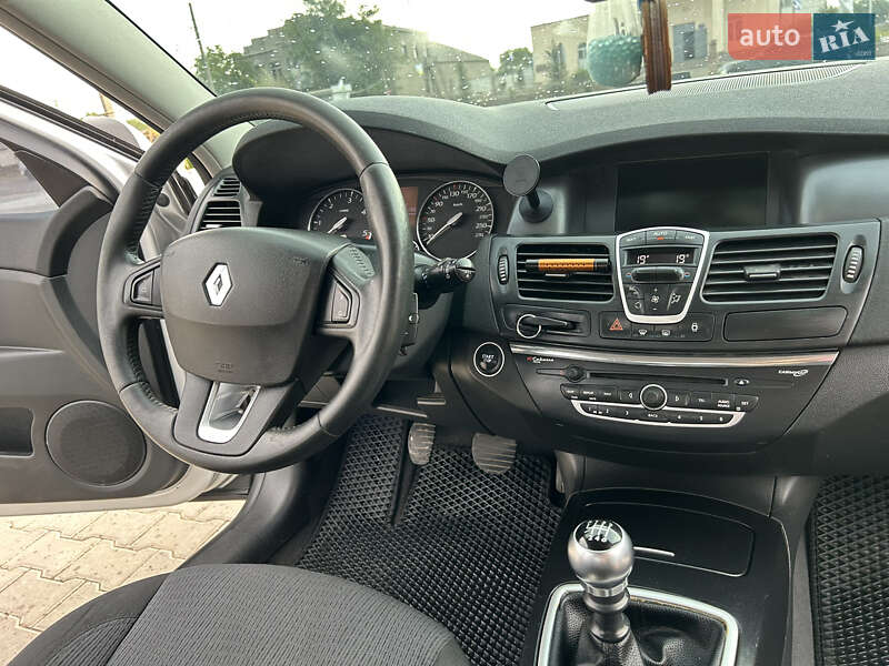 Универсал Renault Laguna 2008 в Александровке