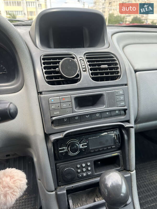 Универсал Renault Laguna 1999 в Ивано-Франковске