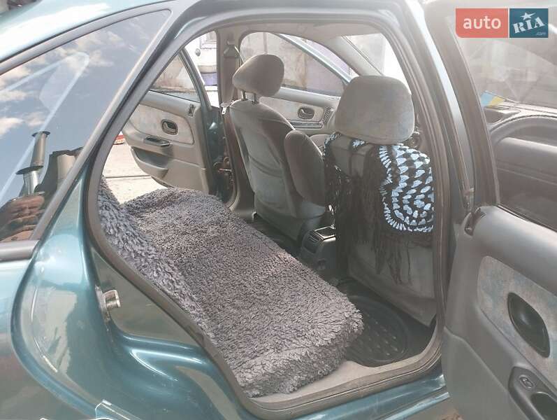 Универсал Renault Laguna 1995 в Днепре