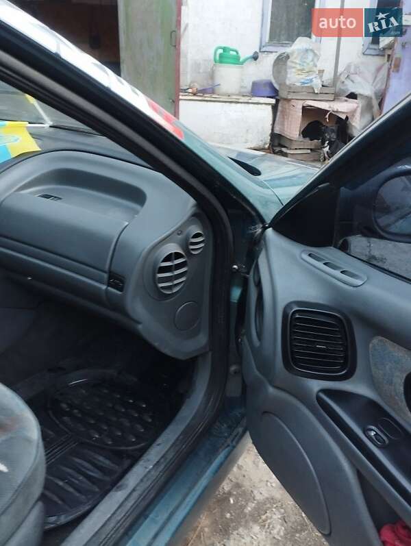 Универсал Renault Laguna 1995 в Днепре