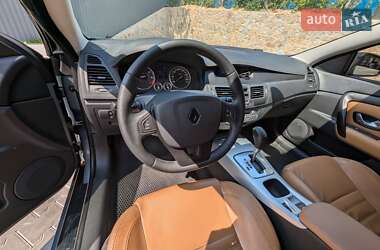 Купе Renault Laguna 2009 в 
