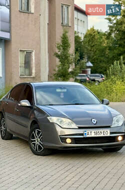 Лифтбек Renault Laguna 2010 в 