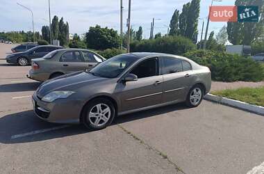 Лифтбек Renault Laguna 2010 в 