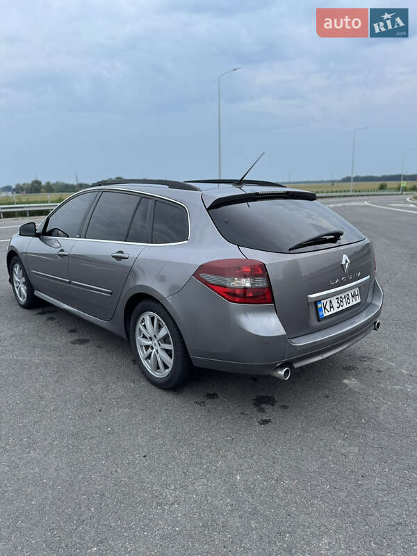 Универсал Renault Laguna 2010 в Козельце