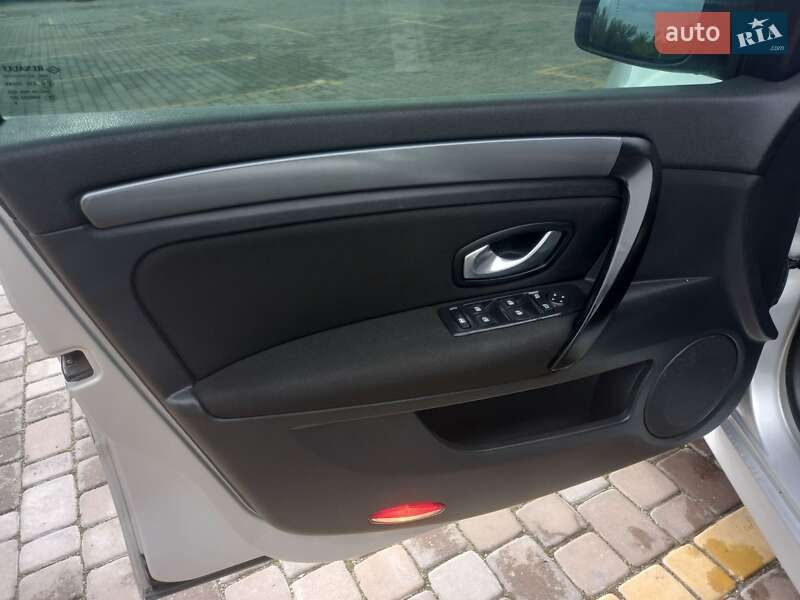 Ліфтбек Renault Laguna 2008 в Теофіполі