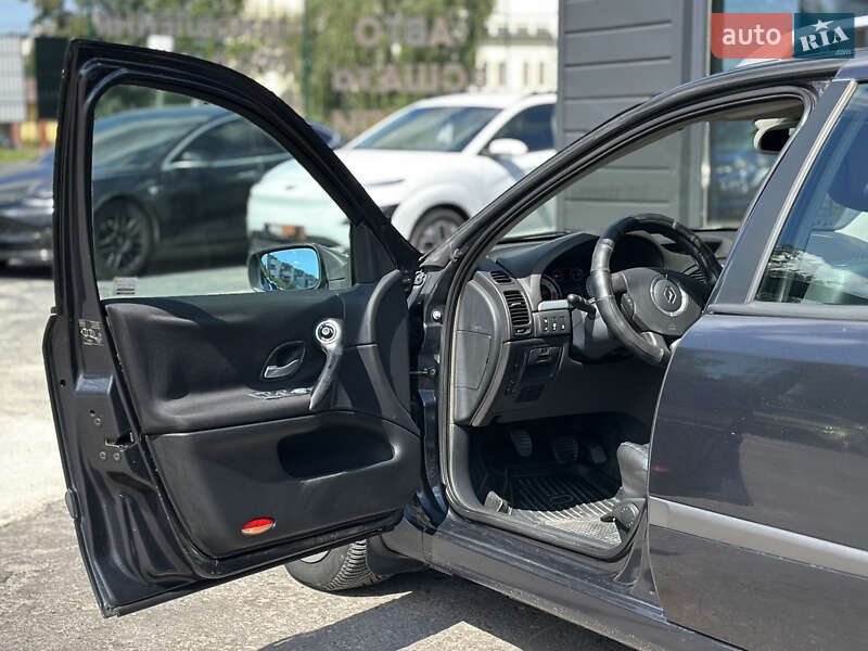 Универсал Renault Laguna 2005 в Шептицькому фото 23 Универсал Renault Laguna 2005 в Шептицькому