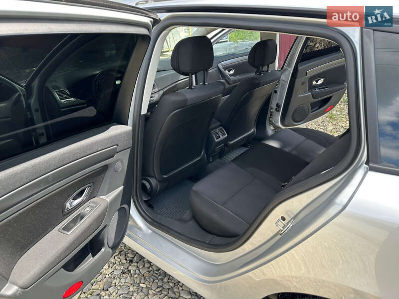 Универсал Renault Laguna 2008 в Снятине