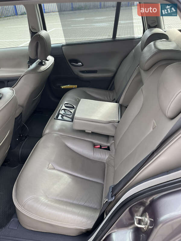 Универсал Renault Laguna 2003 в Тернополе
