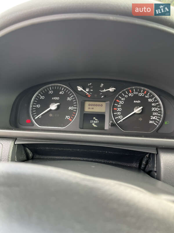 Универсал Renault Laguna 2003 в Тернополе