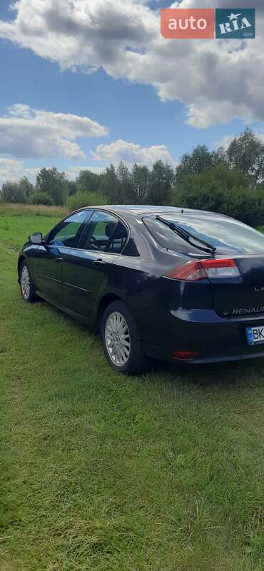Лифтбек Renault Laguna 2011 в Вараше